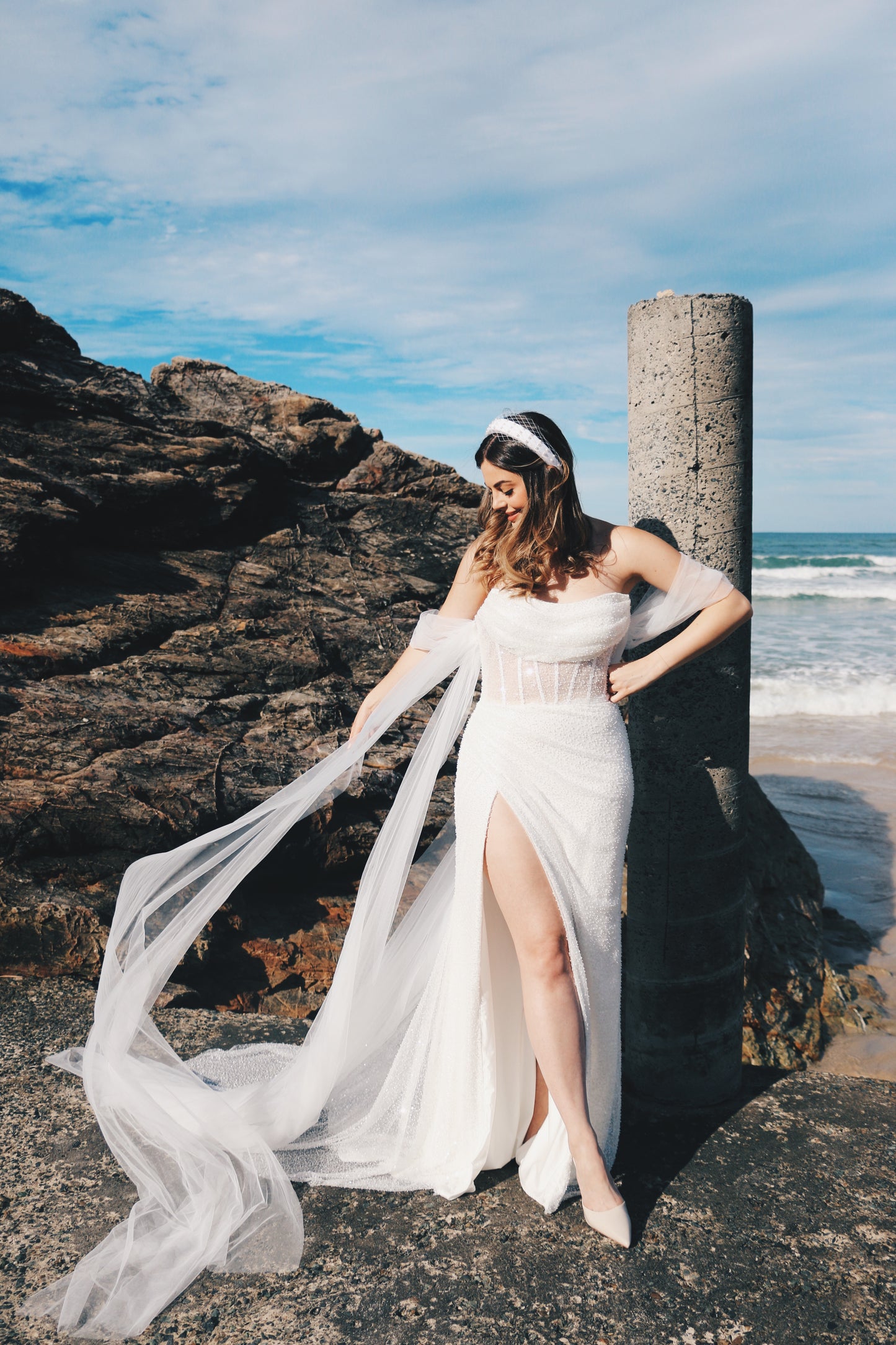 wedding dress, sequence wedding dress, unique wedding gown, wow factor wedding gown, off the shoulder wedding dress, high-spilt wedding dress, sexy wedding dress, fishboned wedding dress, glittering wedding dress, brisbane off the rack wedding gown, brisbane local wedding dress, sequence off the shoulder wedding gown, custom my own wedding dress, 性感婚纱,亮片婚纱,高分叉婚纱,显瘦婚纱