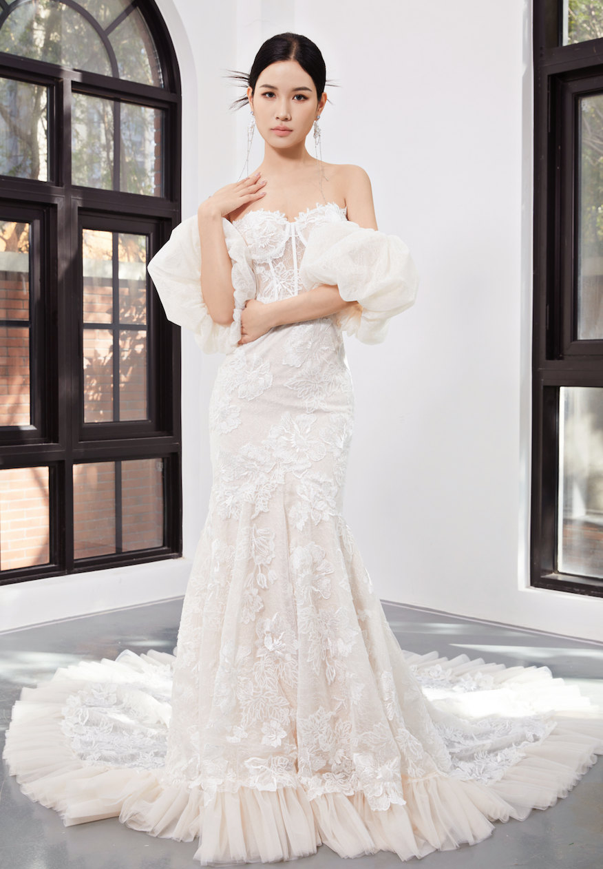 lace wedding dress with detachable sleeves, custom wedding dress in brisbane