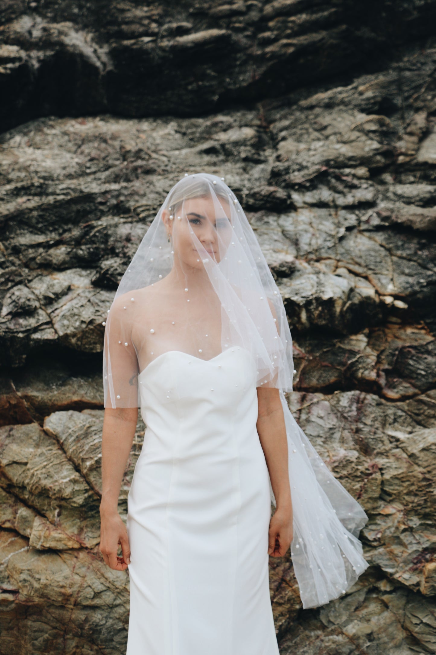 Double layered Pearl Veil
