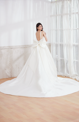 luxurious wedding gown