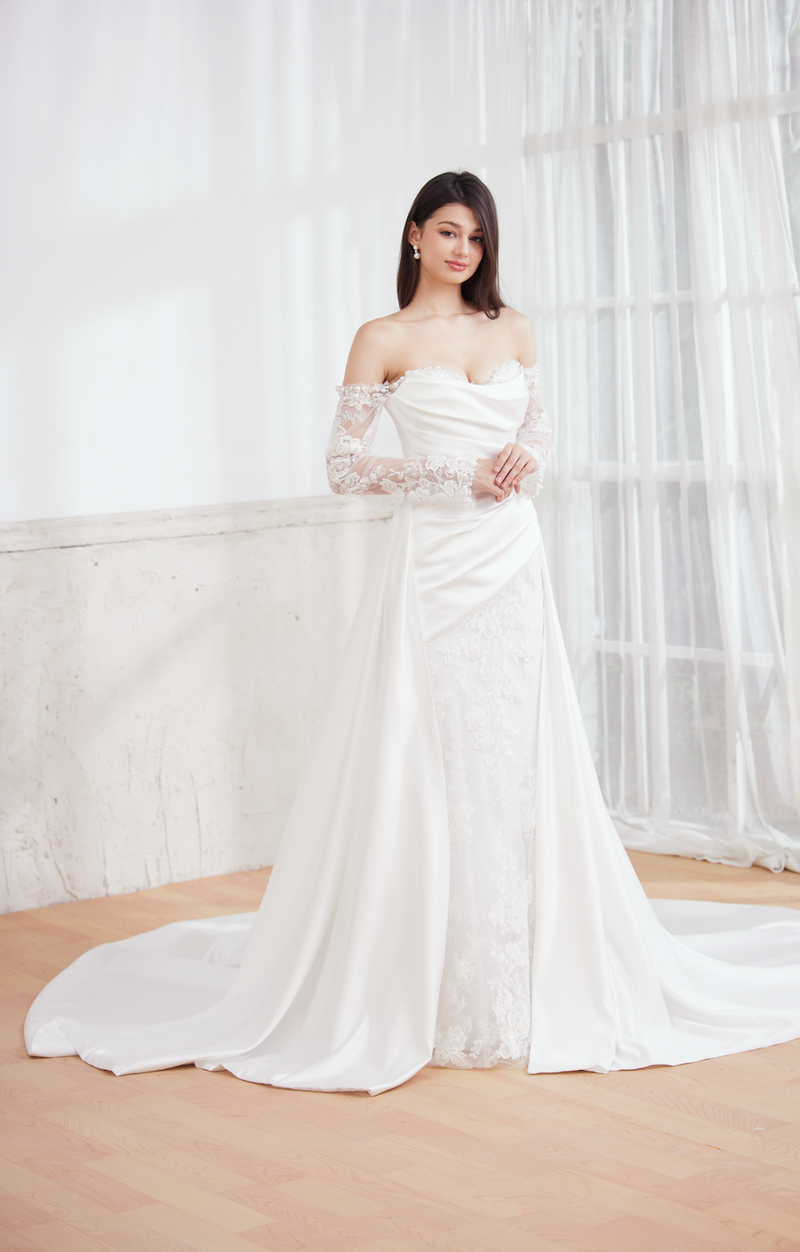 sweetheart wedding gown