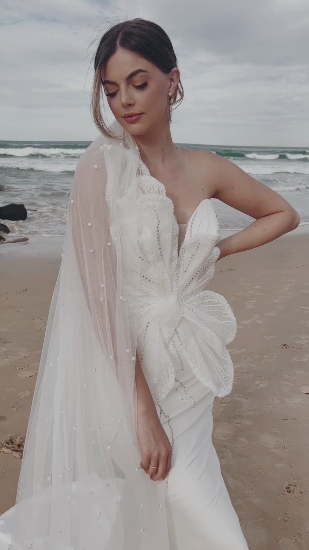 wedding dress for beach